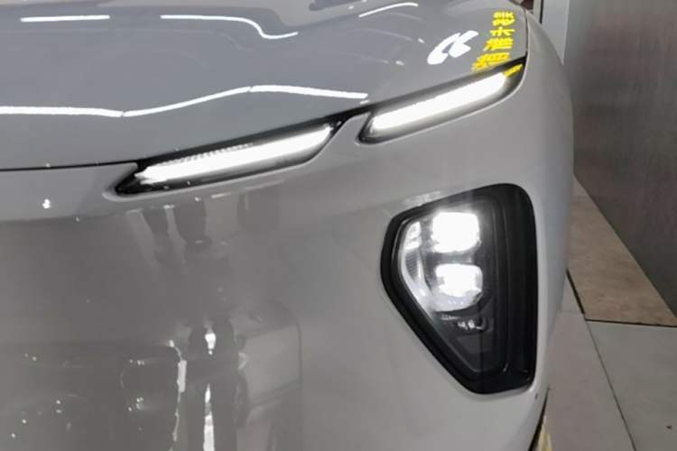 Used Nio EC6 2023 75 kWh Left Front Headlight