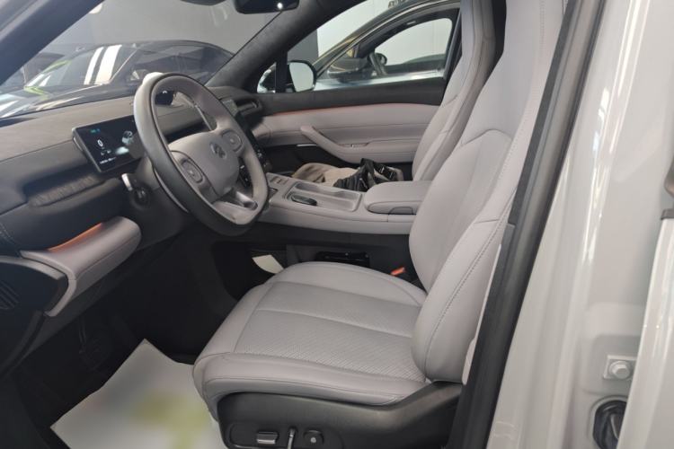 Used Nio EC6 2023 75 kWh Left Front Seat