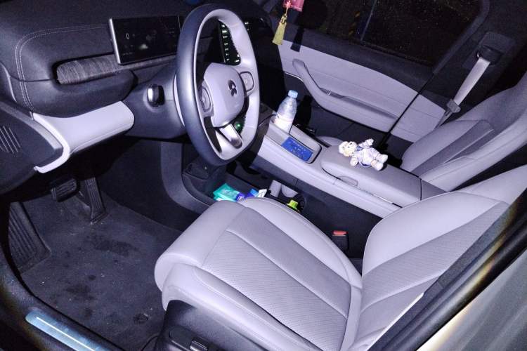 Used Nio EC6 2023 75 kWh Left Front Seat