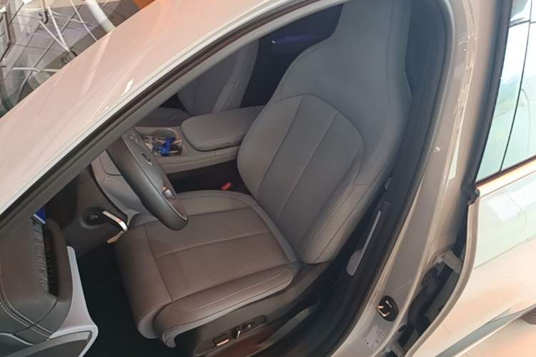 Used Nio EC6 2023 75 kWh Left Front Seat
