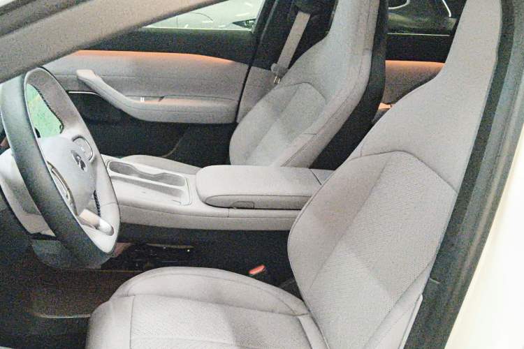 Used Nio EC6 2023 75 kWh Left Front Seat