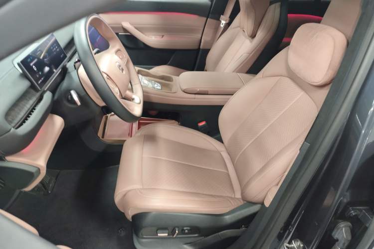 Used Nio EC6 2023 75 kWh Left Front Seat