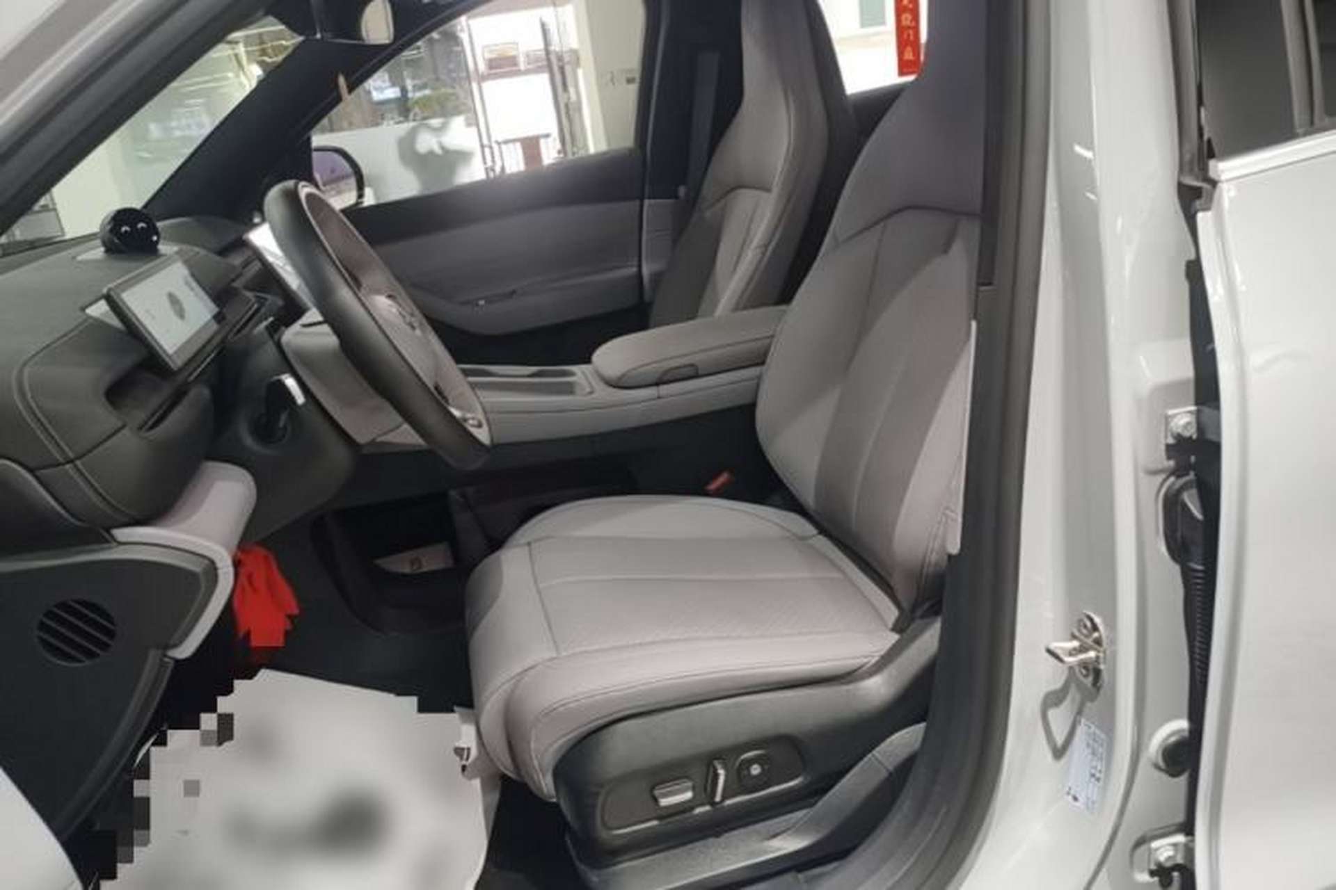 Used Nio EC6 2023 75 kWh Left Front Seat