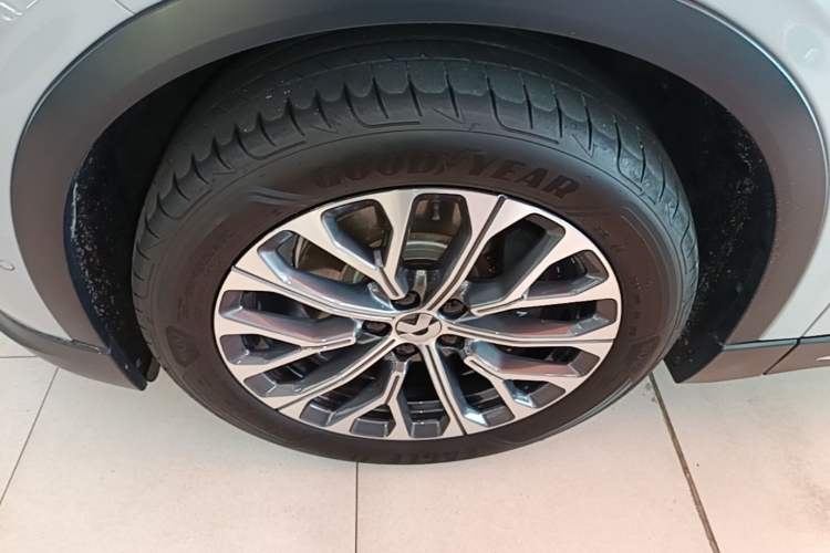 Used Nio EC6 2023 75 kWh Left Front Wheel Hub