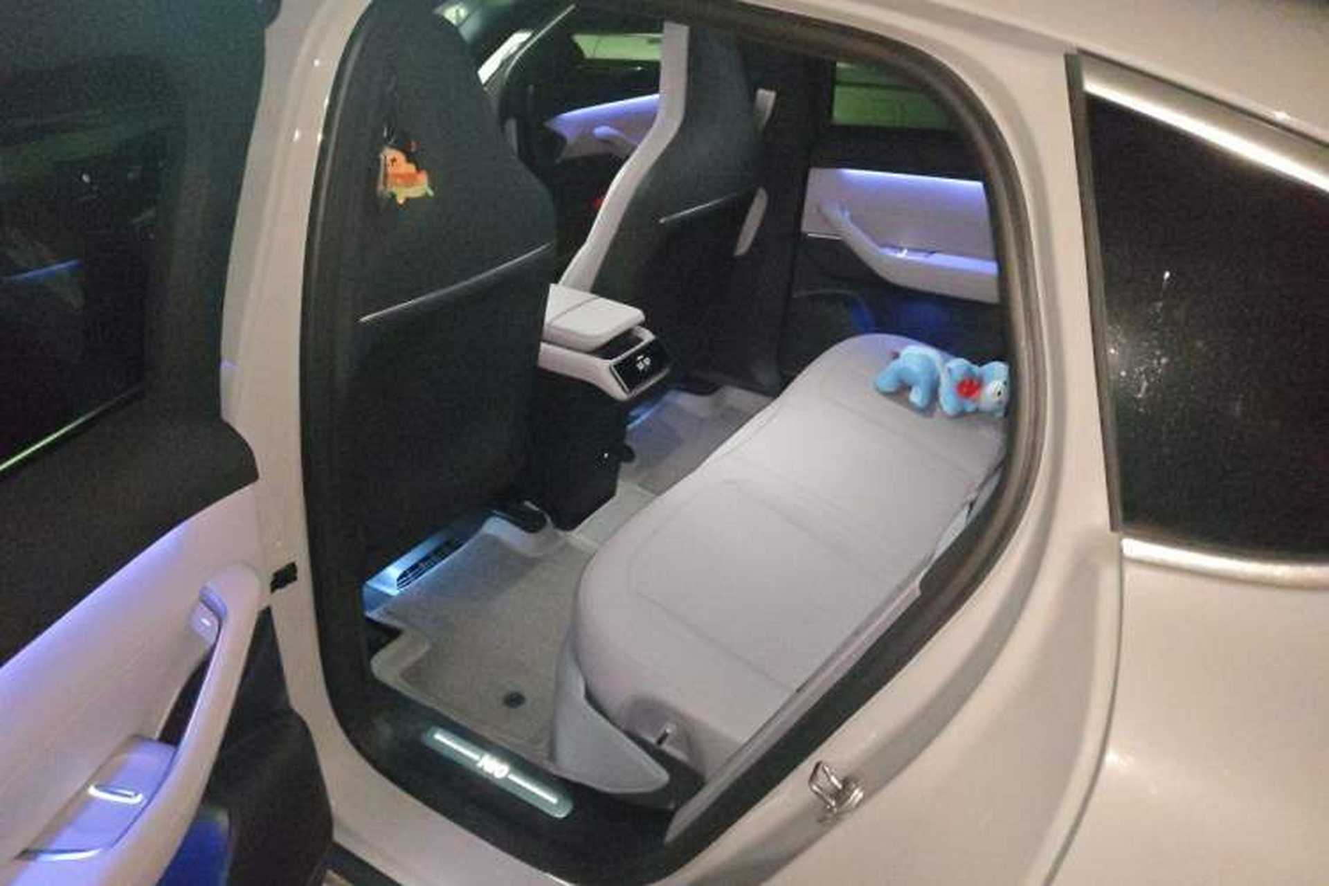 Used Nio EC6 2023 75 kWh Left Rear Seat