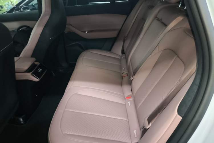 Used Nio EC6 2023 75 kWh Left Rear Seat
