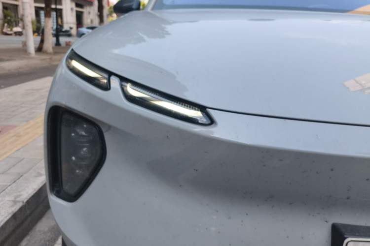 Used Nio EC6 2023 75 kWh Right Front Headlight