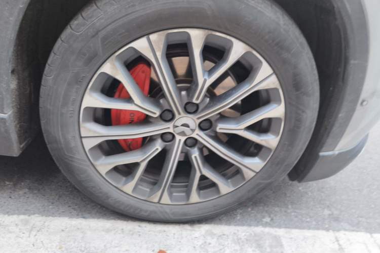 Used Nio EC6 2023 75 kWh Right Front Wheel Hub
