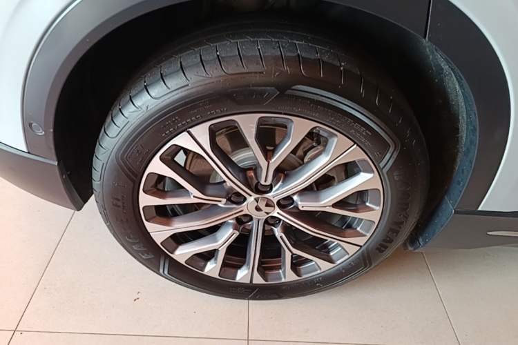 Used Nio EC6 2023 75 kWh Right Rear Wheel Hub