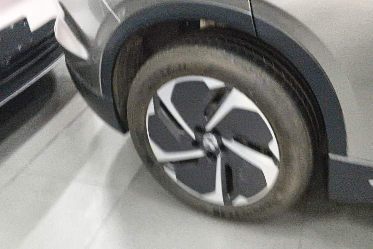 Used Nio EC6 2023 75 kWh Right Rear Wheel Hub