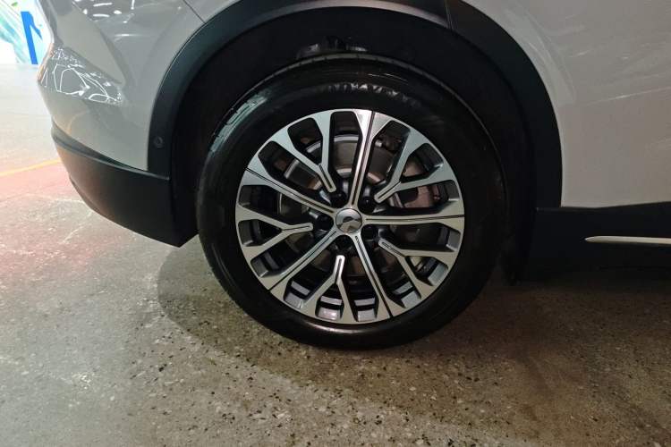 Used Nio EC6 2023 75 kWh Right Rear Wheel Hub