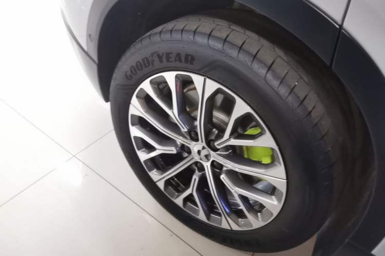 Used Nio EC6 2023 75 kWh Right Rear Wheel Hub