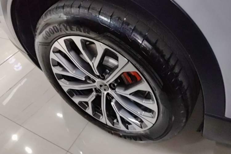 Used Nio EC6 2023 75 kWh Right Rear Wheel Hub
