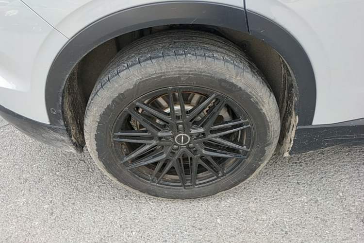 Used Nio EC6 2023 75 kWh Right Rear Wheel Hub