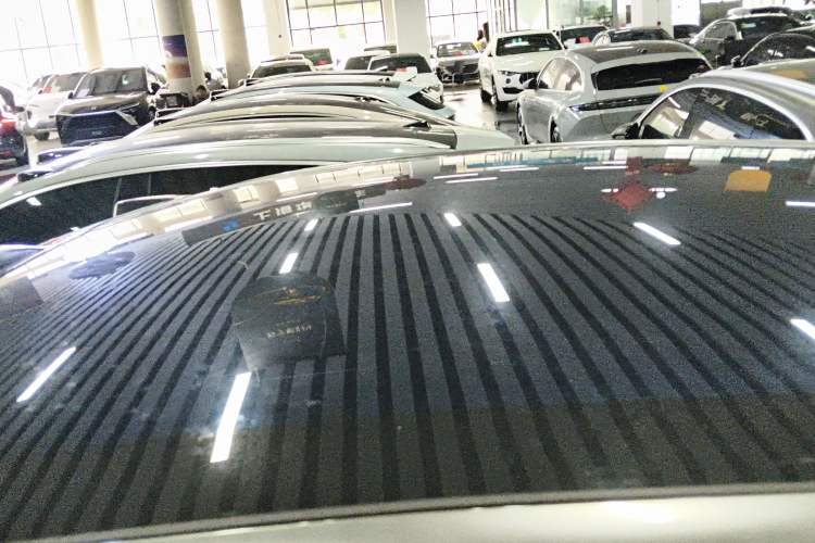 Used Nio EC6 2023 75 kWh Roof