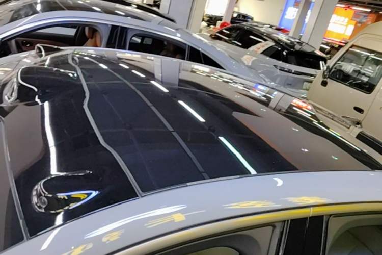 Used Nio EC6 2023 75 kWh Roof