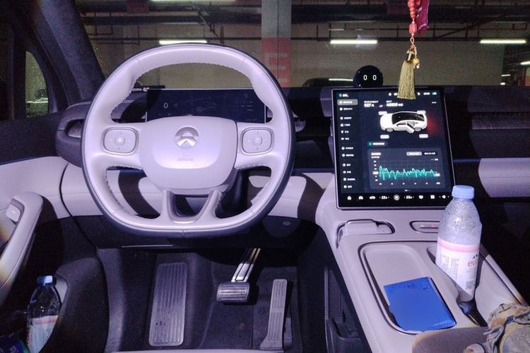 Used Nio EC6 2023 75 kWh Steering Wheel