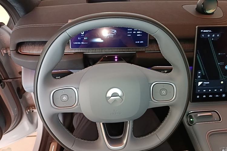 Used Nio EC6 2023 75 kWh Steering Wheel