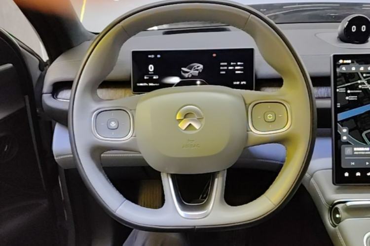 Used Nio EC6 2023 75 kWh Steering Wheel