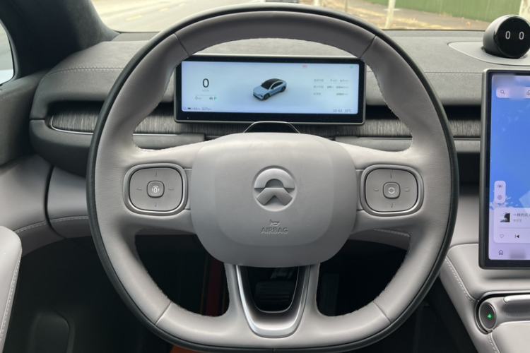 Used Nio EC6 2023 75 kWh Steering Wheel