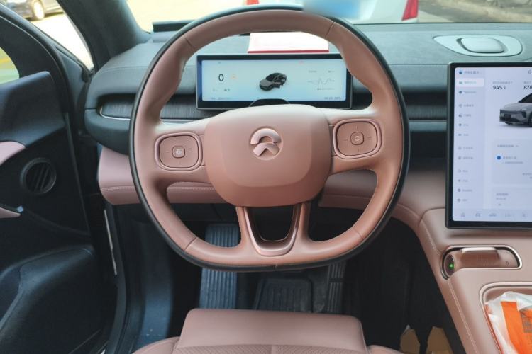 Used Nio EC6 2023 75 kWh Steering Wheel