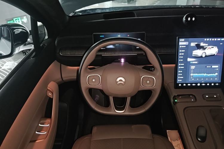 Used Nio EC6 2023 75 kWh Steering Wheel