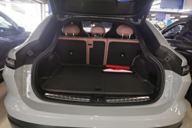 Used Nio EC6 2023 75 kWh Trunk