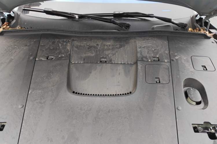 Used Nio EC6 2023 75 kWh Engine Bay