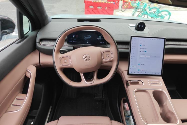 Used Nio EC6 2023 75 kWh Steering Wheel
