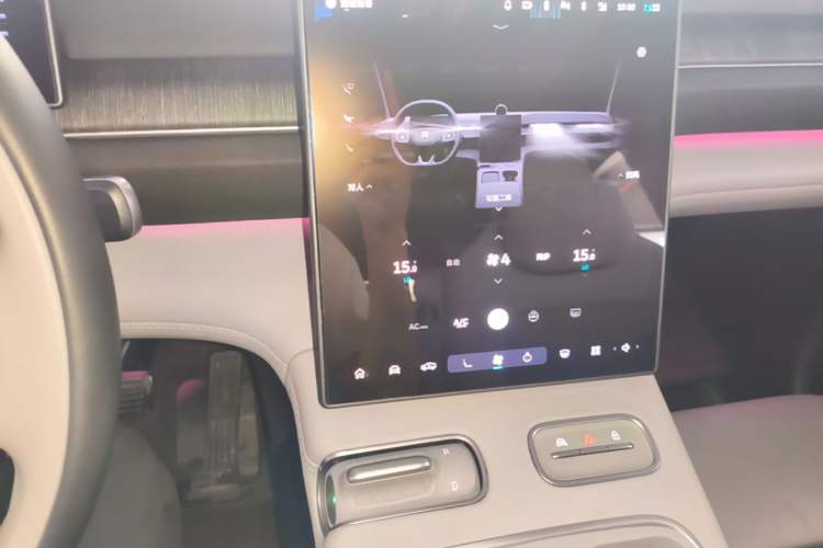 Used Nio EC6 2023 75 kWh Audio And AC Panel