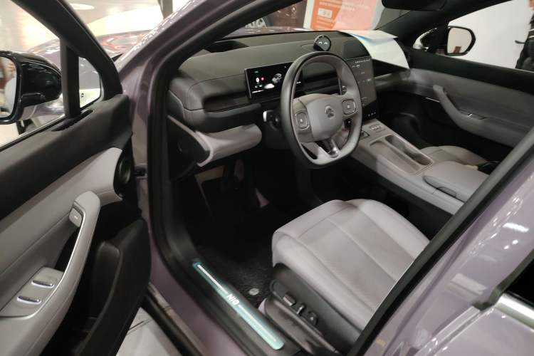 Used Nio EC6 2023 75 kWh Driver Seat