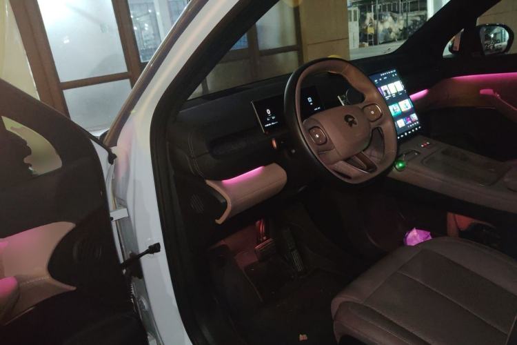 Used Nio EC6 2023 75 kWh Driver Seat