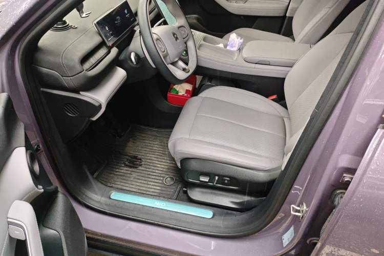Used Nio EC6 2023 75 kWh Driver Seat