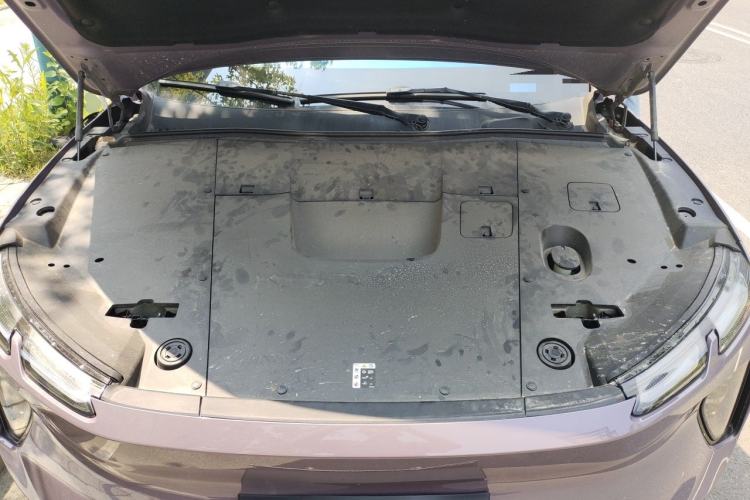 Used Nio EC6 2023 75 kWh Engine Bay