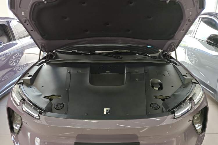 Used Nio EC6 2023 75 kWh Engine Bay