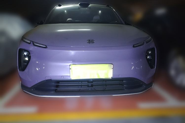 Used Nio EC6 2023 75 kWh Exterior 1