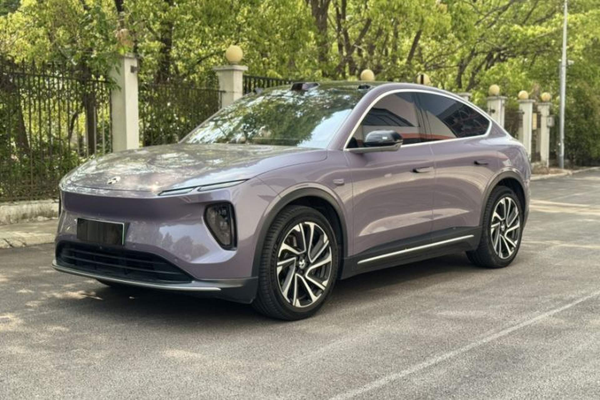 Used Nio EC6 2023 75 kWh Front Left 45 Deg