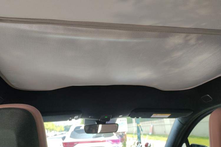 Used Nio EC6 2023 75 kWh Headliner