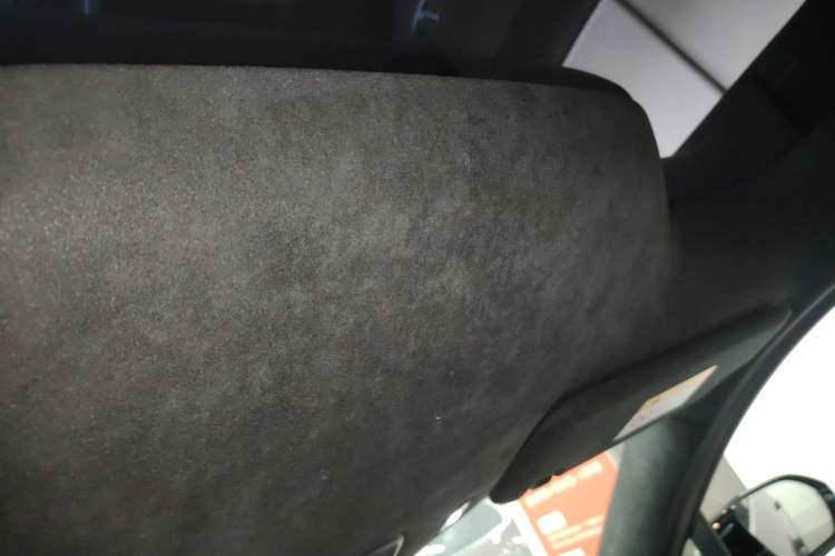 Used Nio EC6 2023 75 kWh Headliner