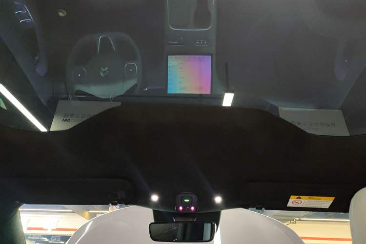 Used Nio EC6 2023 75 kWh Headliner