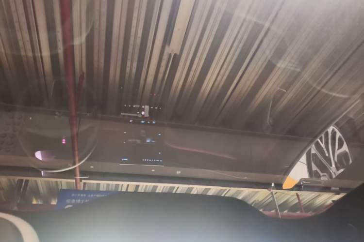 Used Nio EC6 2023 75 kWh Headliner
