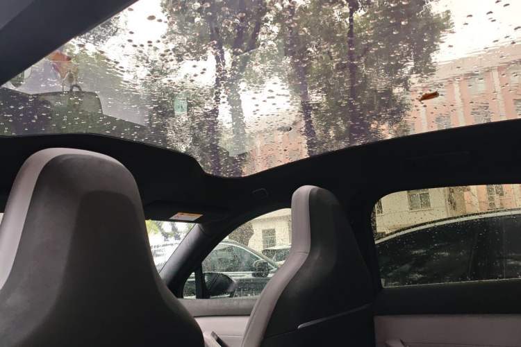Used Nio EC6 2023 75 kWh Headliner