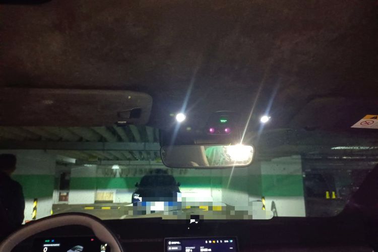 Used Nio EC6 2023 75 kWh Headliner