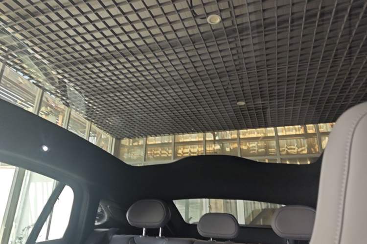 Used Nio EC6 2023 75 kWh Headliner