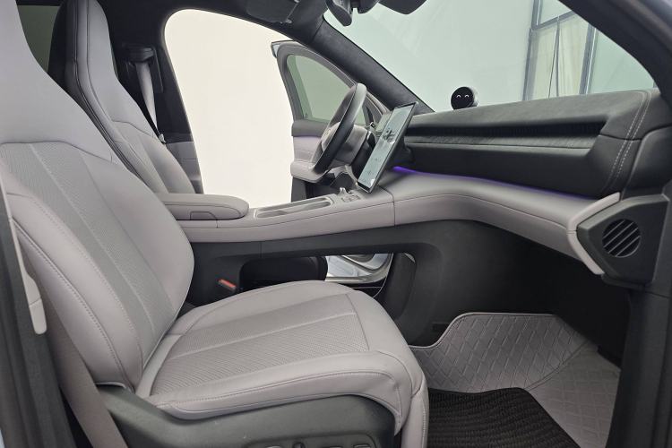 Used Nio EC6 2023 75 kWh Interior 5