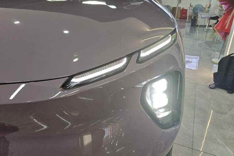 Used Nio EC6 2023 75 kWh Left Front Headlight