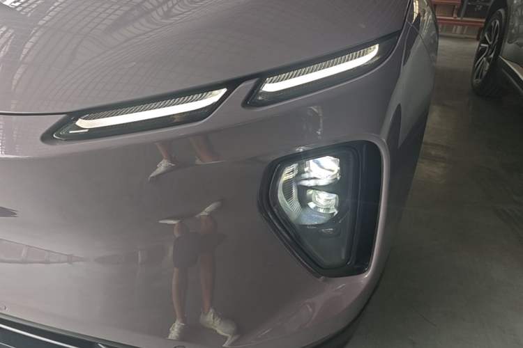 Used Nio EC6 2023 75 kWh Left Front Headlight