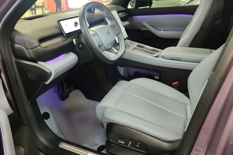 Used Nio EC6 2023 75 kWh Left Front Seat
