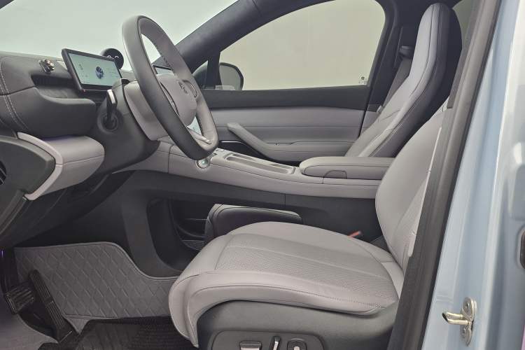 Used Nio EC6 2023 75 kWh Left Front Seat