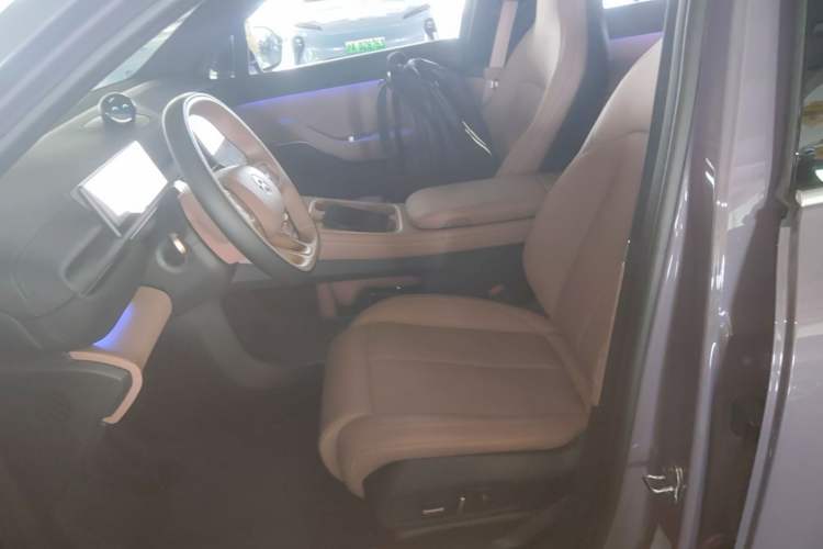 Used Nio EC6 2023 75 kWh Left Front Seat